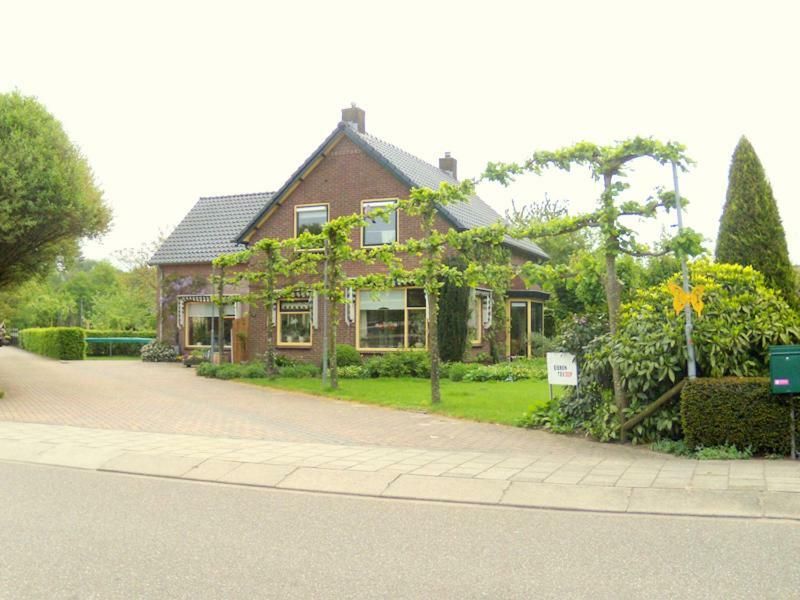 B&B De Vlinder ハルデンベルグ エクステリア 写真